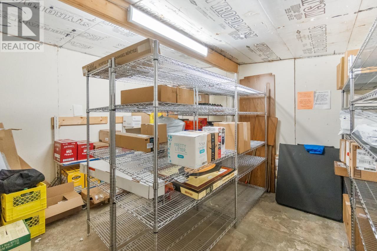 2593 Broadwater Road, Castlegar, BC