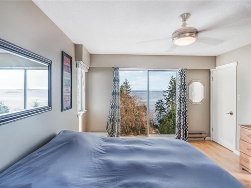3670 Nautilus Rd, Nanoose Bay, BC - Indoor Photo Showing Bedroom