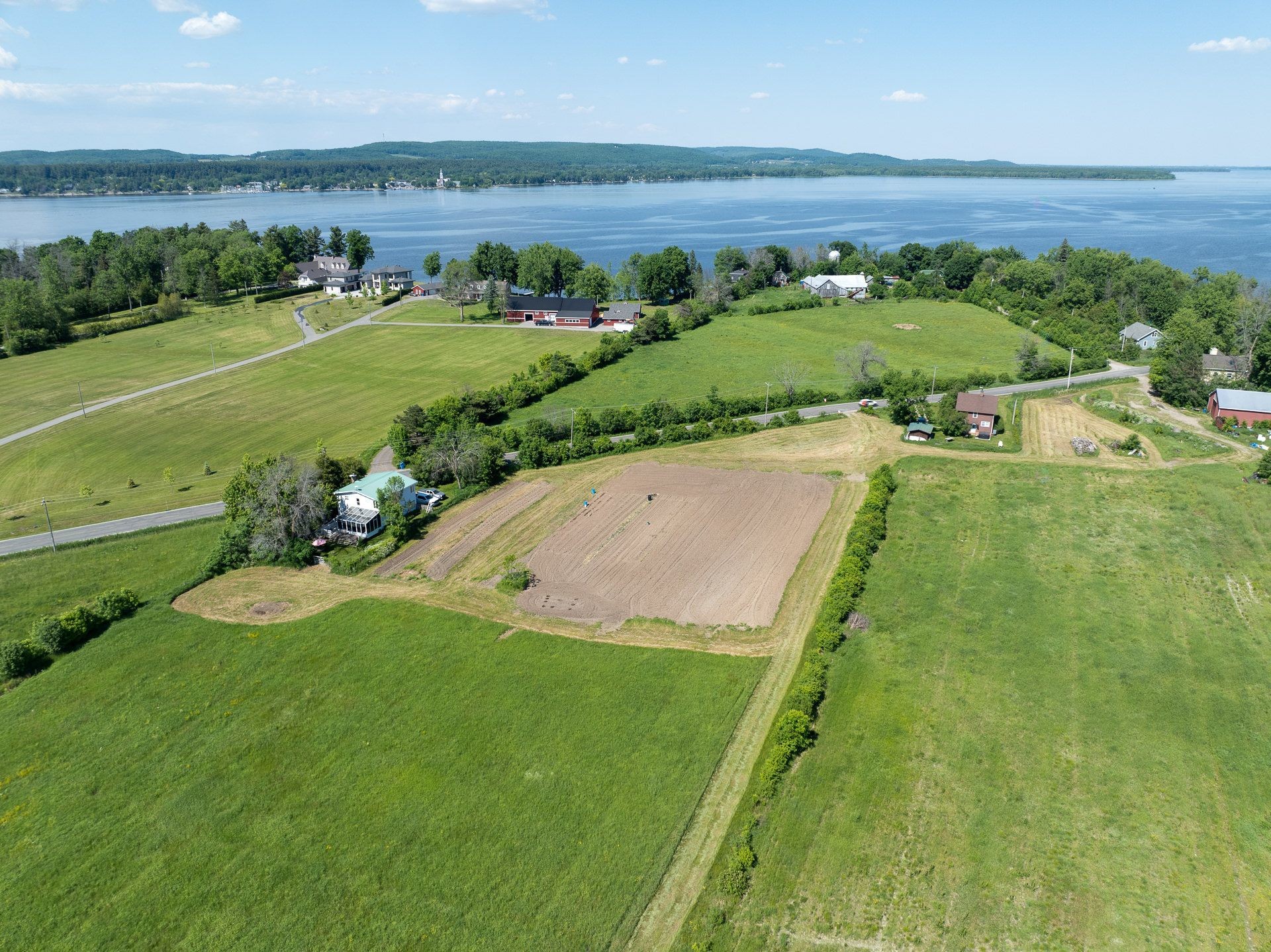 Photo aérienne - 9 - 11 Rue Davidson, Hudson, QC