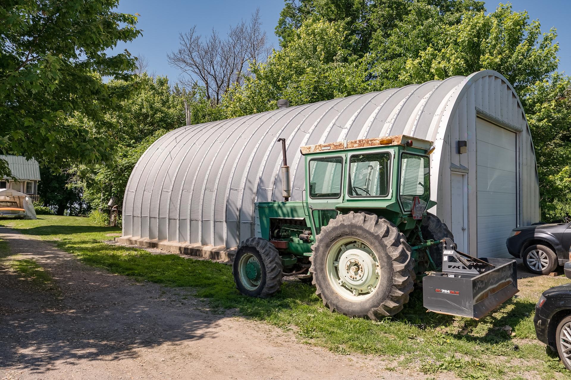 Grange - 9 - 11 Rue Davidson, Hudson, QC