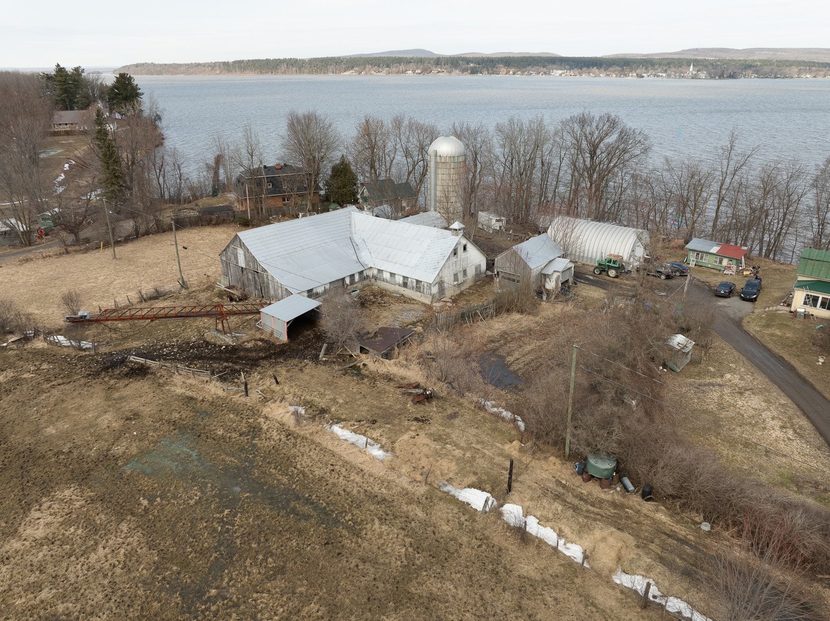 Photo aérienne - 9 - 11 Rue Davidson, Hudson, QC