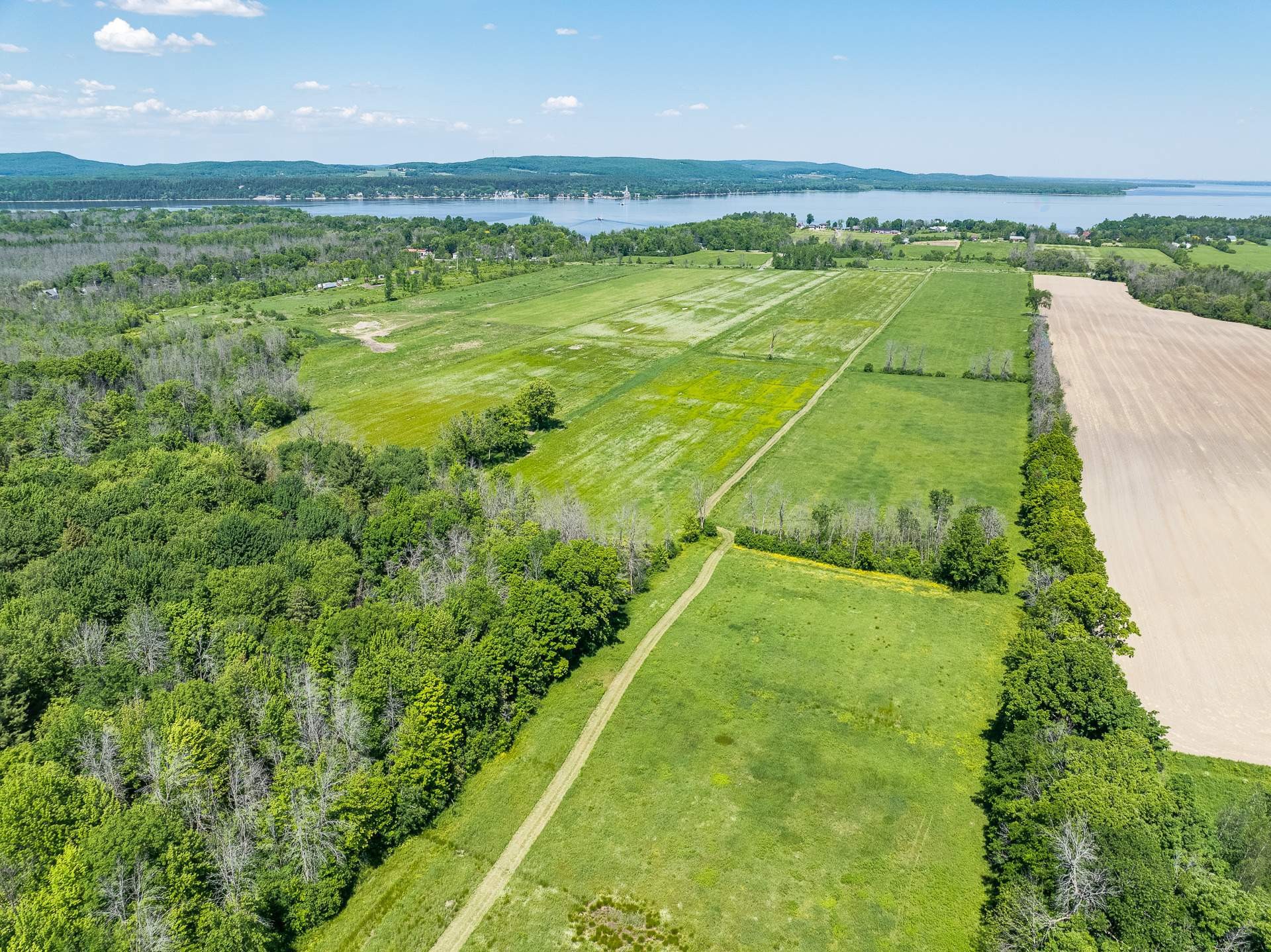 Photo aérienne - 9 - 11 Rue Davidson, Hudson, QC