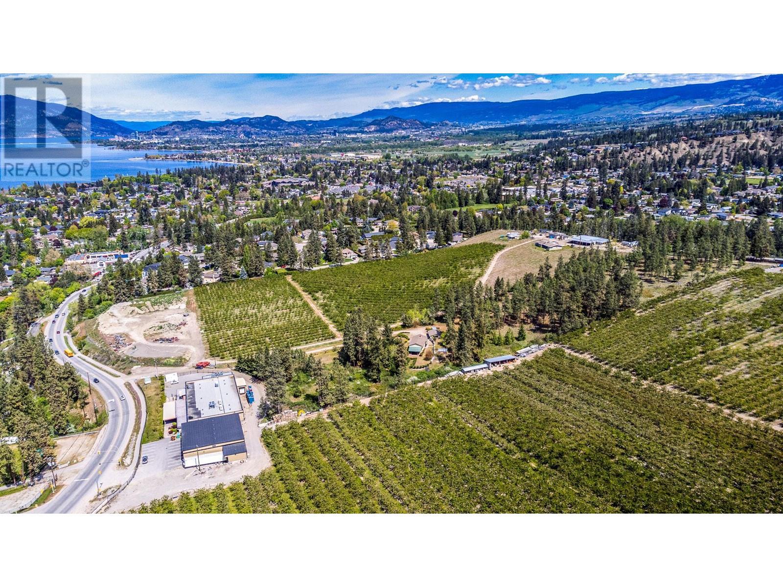 4729 Lakeshore Road, Kelowna, BC - Outdoor With View