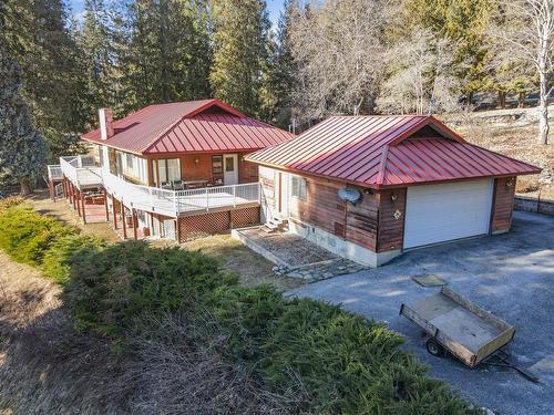 12185 Highway 3A, Boswell, BC - Outdoor With Deck Patio Veranda