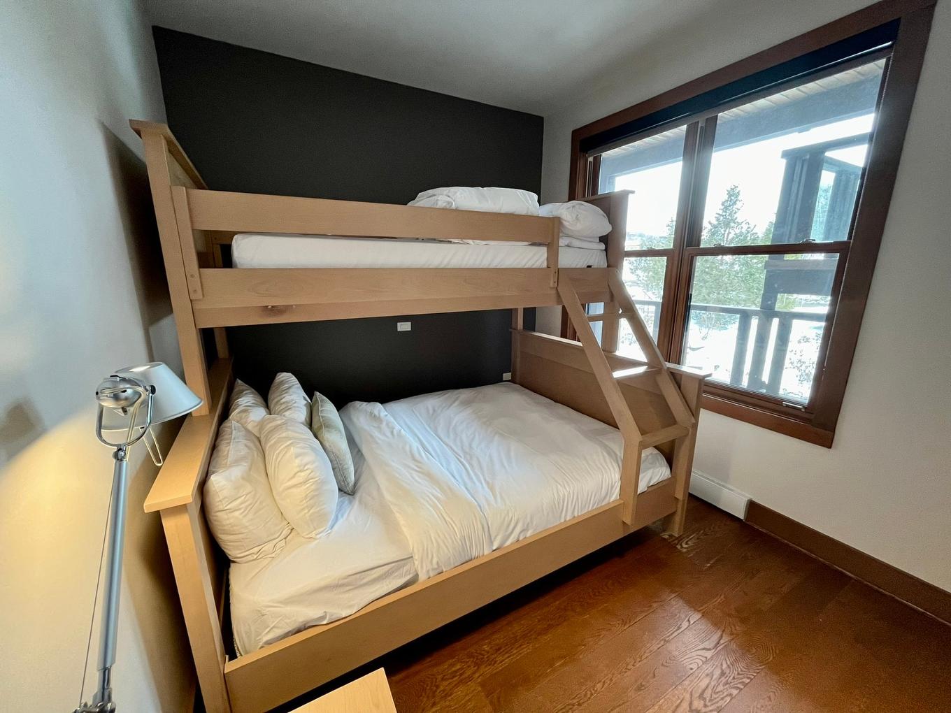 Bedroom - 3202-2240 Ch. Du Lac-Supérieur, Lac-Supérieur, QC - Indoor Photo Showing Bedroom