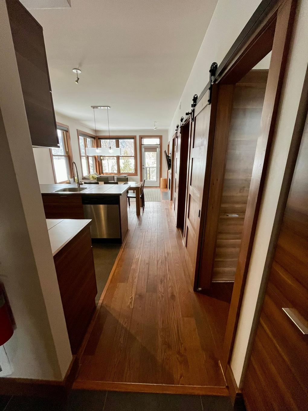 Passageway - 3202-2240 Ch. Du Lac-Supérieur, Lac-Supérieur, QC - Indoor Photo Showing Other Room