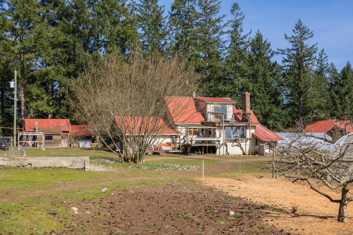 243 Cape Mudge Rd, Quadra Island, BC - Outdoor