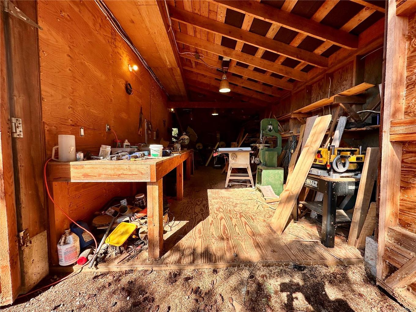 243 Cape Mudge Rd, Quadra Island, BC - Indoor Photo Showing Other Room