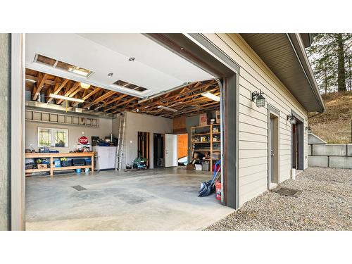 3618 Beam Road, Creston, BC - Indoor Photo Showing Garage