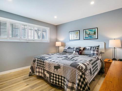 1251 Lawson Avenue, Kelowna, BC - Indoor Photo Showing Bedroom