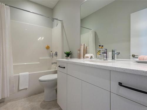 4190 Discovery Dr, Campbell River, BC - Indoor Photo Showing Bathroom