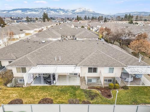 20-1874 Parkview Crescent, Kelowna, BC - Outdoor With View