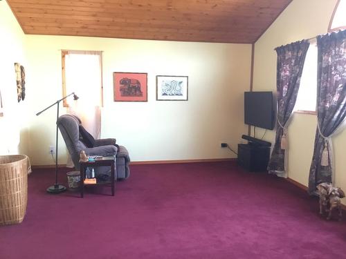 814 307Th Avenue, Kimberley, BC - Indoor Photo Showing Other Room