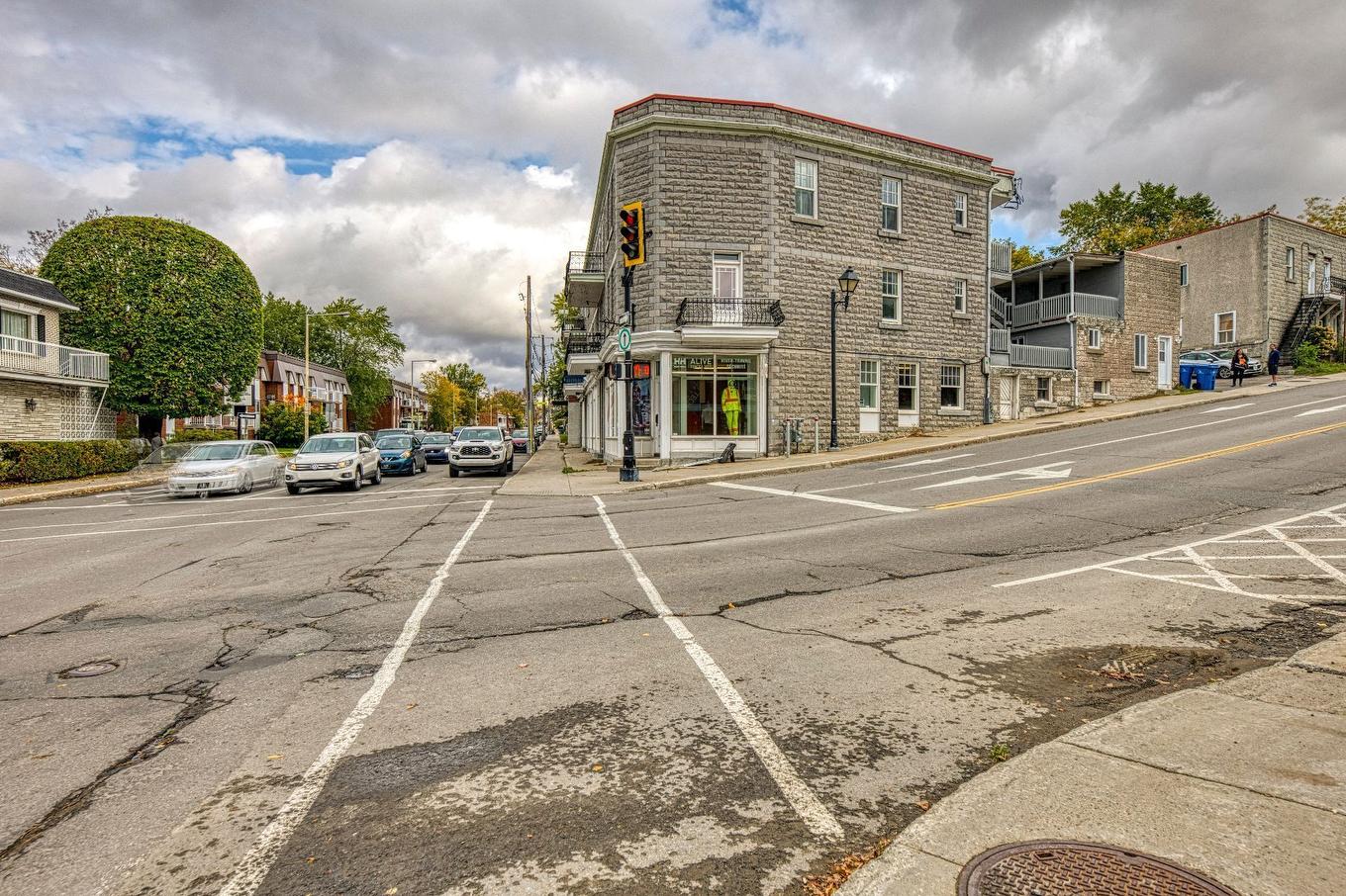 Commerce - 495 Rue Labelle, Saint-Jérôme, QC