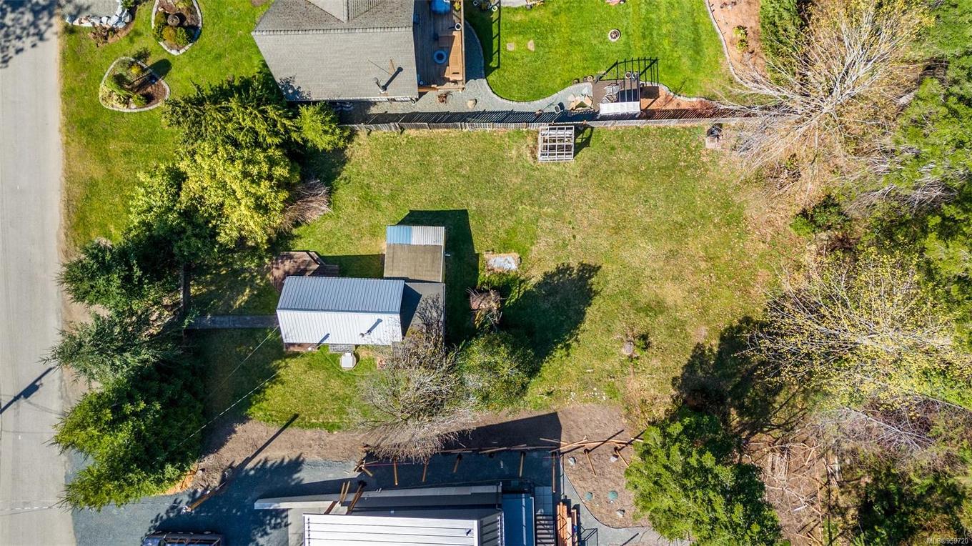 6148 Aldergrove Dr, Courtenay, BC - Outdoor