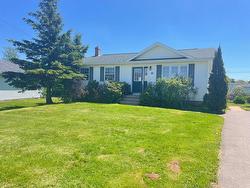 85 Andrews Court  Charlottetown, PE C1A 1A8