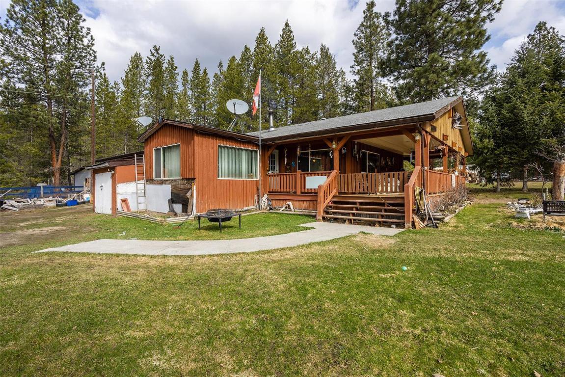 85 Ernest Avenue, Beaverdell, BC - Outdoor With Deck Patio Veranda