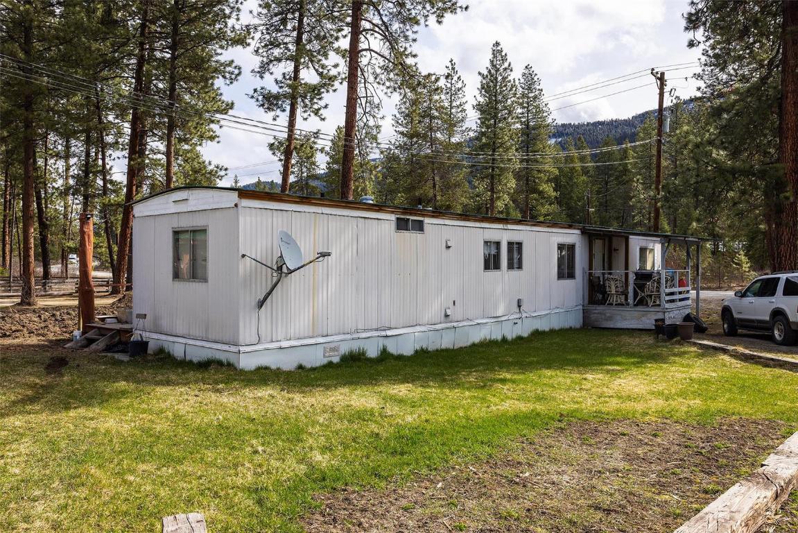 85 Ernest Avenue, Beaverdell, BC - Outdoor