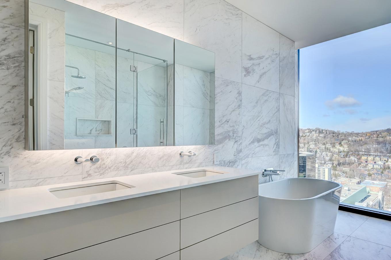 Salle de bains attenante à la CCP - 3201-1111 Av. Atwater, Westmount, QC - Indoor Photo Showing Bathroom