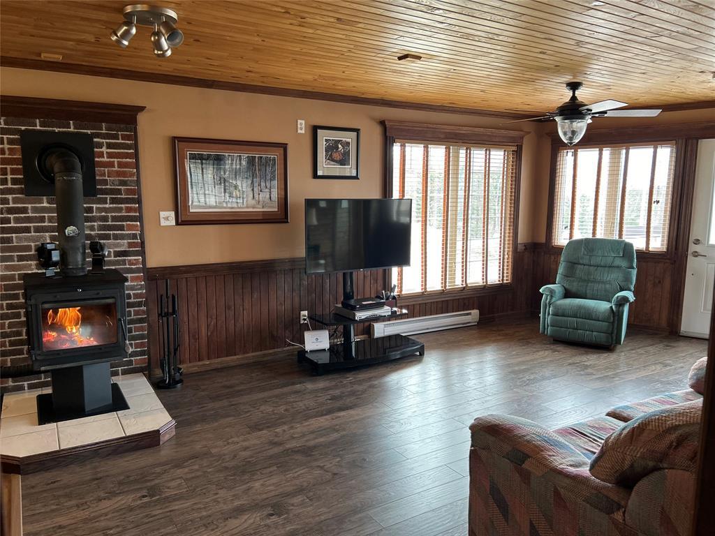 76B Memorial Drive, Lumsden, NL