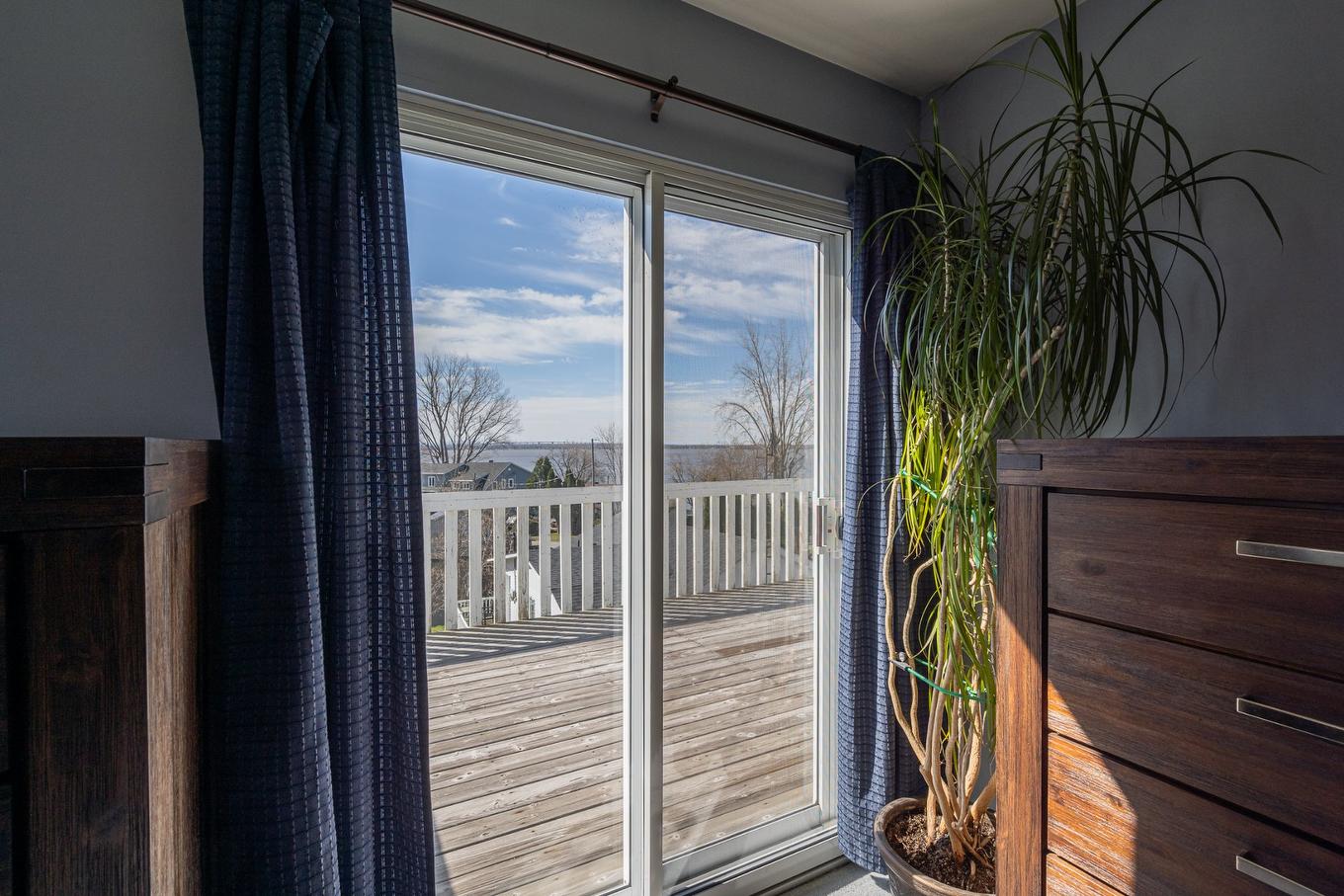 Water view - 9 159E Avenue, Notre-Dame-De-L'Île-Perrot, QC - Indoor Photo Showing Other Room