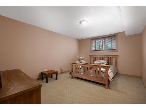 1545 Mt Fisher Crescent, Cranbrook, BC - Indoor Photo Showing Bedroom