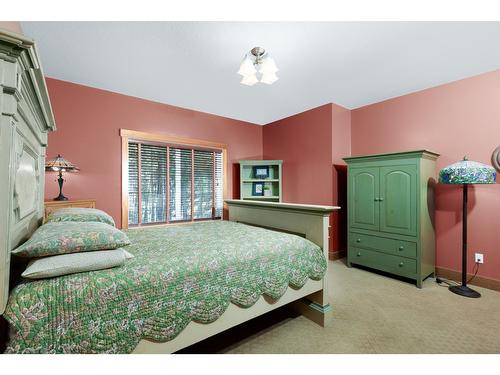 1545 Mt Fisher Crescent, Cranbrook, BC - Indoor Photo Showing Bedroom