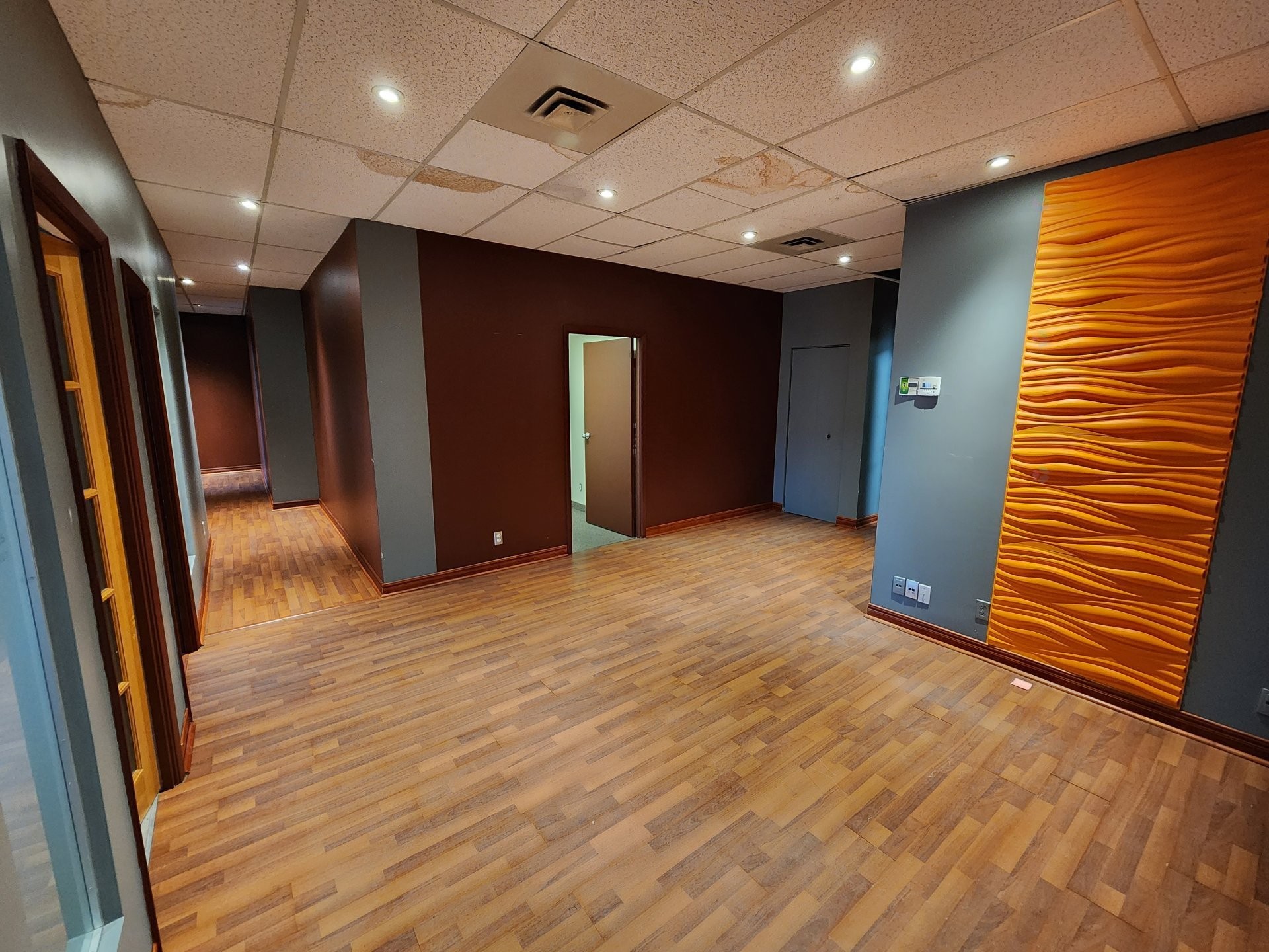 Bureau - 205-4707 Boul. Des Laurentides, Laval (Vimont), QC - Indoor Photo Showing Other Room