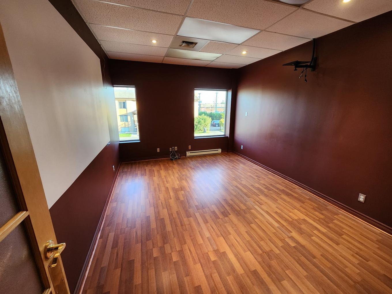 Office - 205-4707 Boul. Des Laurentides, Laval (Vimont), QC - Indoor Photo Showing Other Room