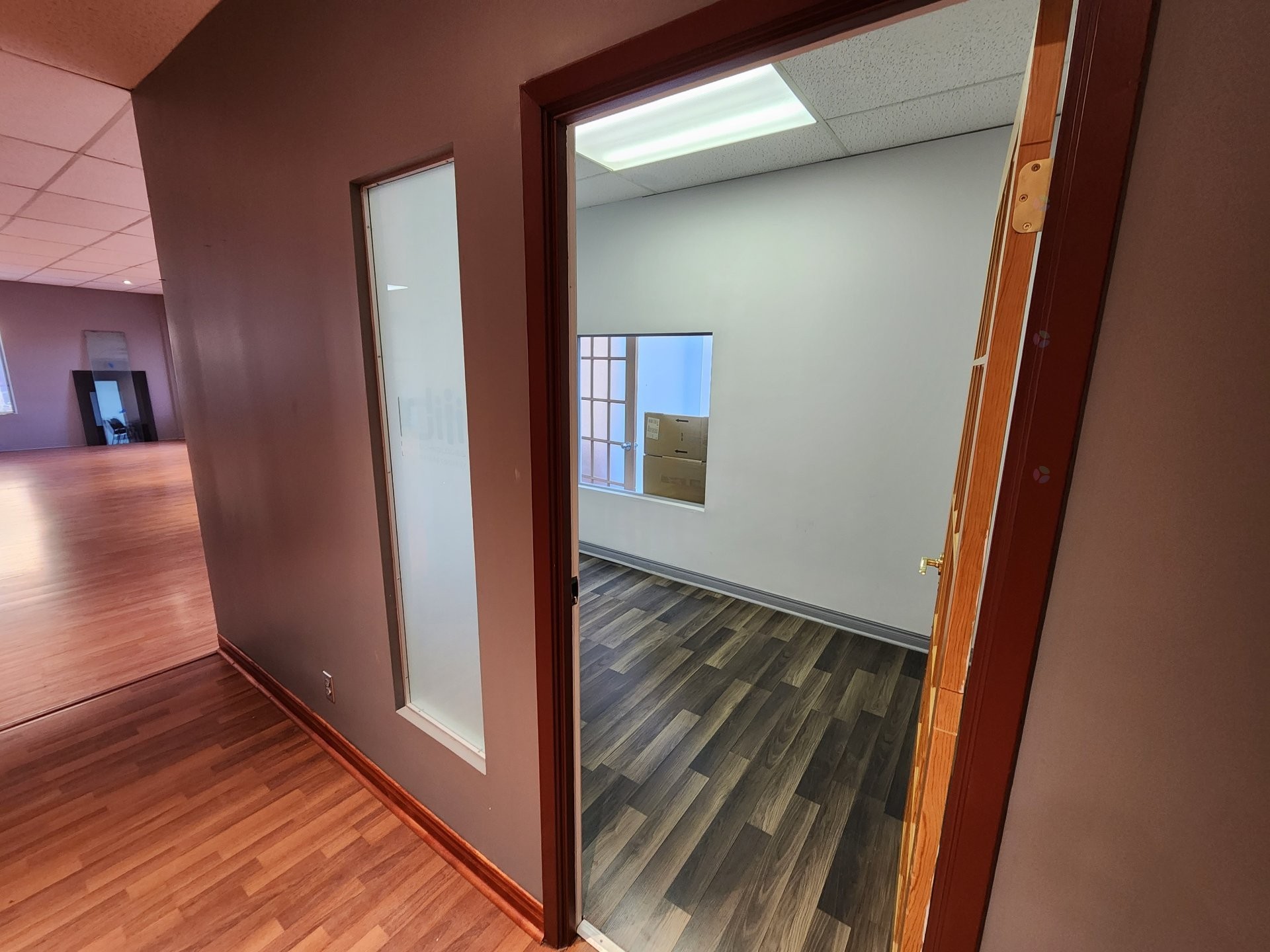 Bureau - 205-4707 Boul. Des Laurentides, Laval (Vimont), QC - Indoor Photo Showing Other Room