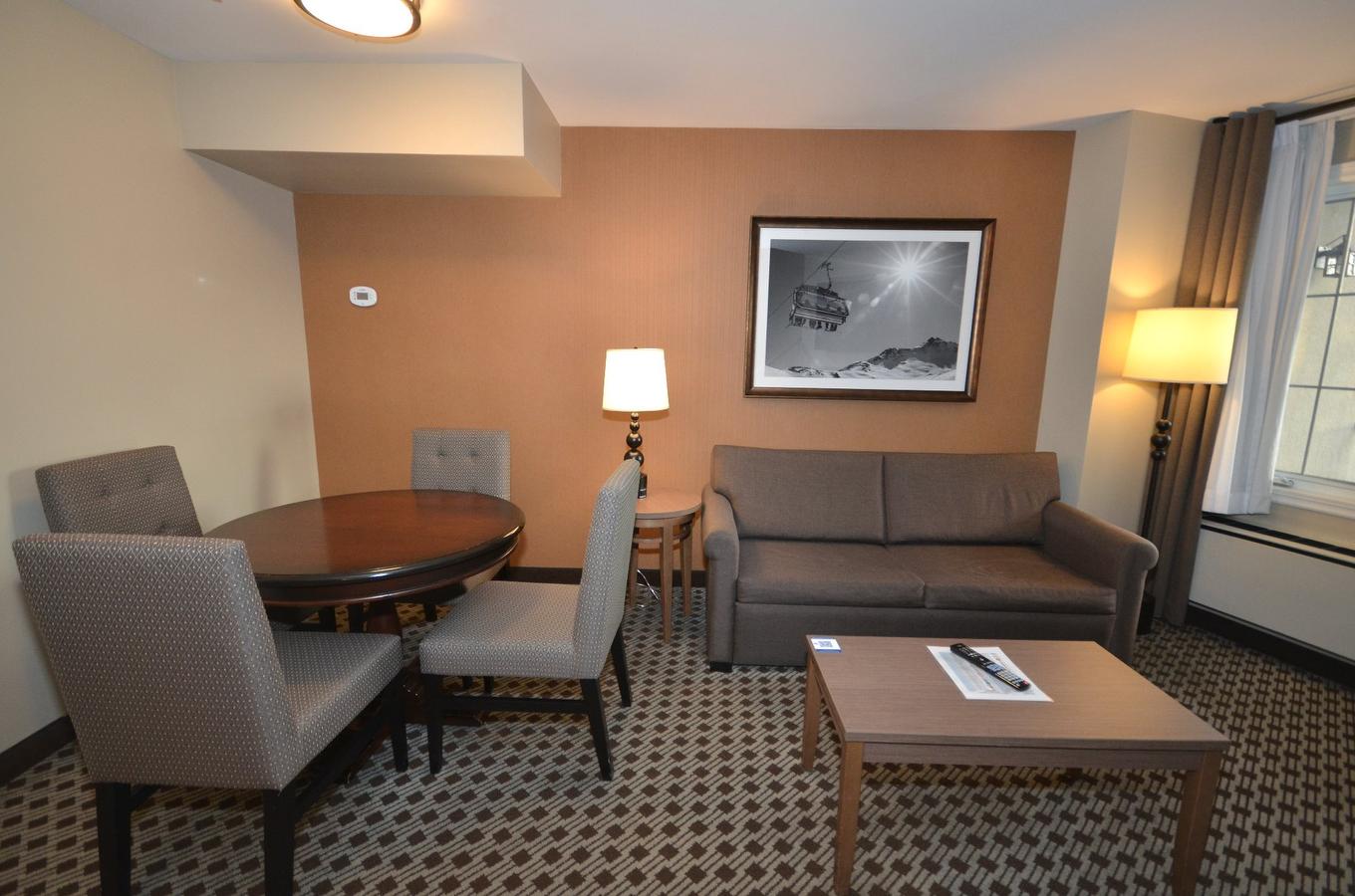 Salon - 336-160 Ch. Du Curé-Deslauriers, Mont-Tremblant, QC - Indoor Photo Showing Living Room