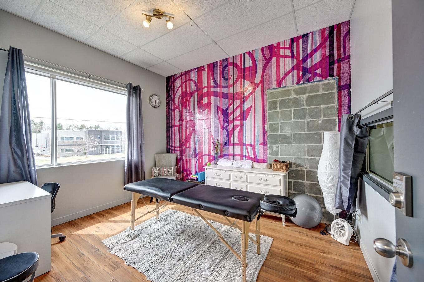 Bureau - 105-505 Rue Fernand-Poitras, Terrebonne (Terrebonne), QC