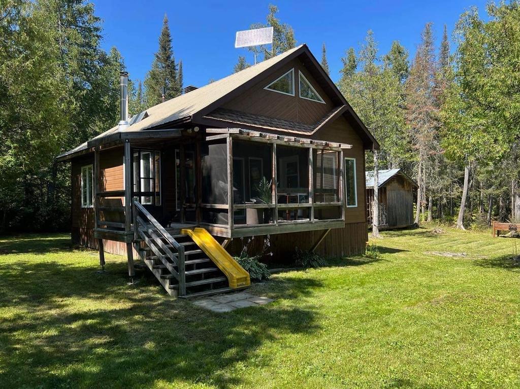 Façade - 1M Lac Dasserat, Rouyn-Noranda, QC - Outdoor