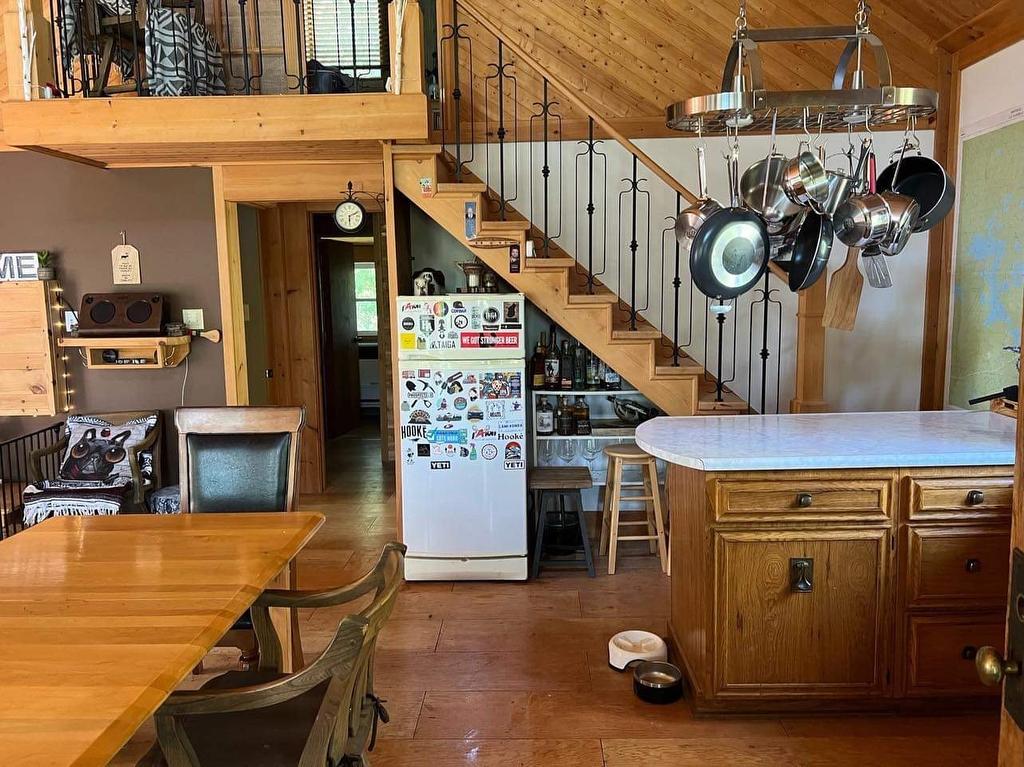 Cuisine - 1M Lac Dasserat, Rouyn-Noranda, QC - Indoor