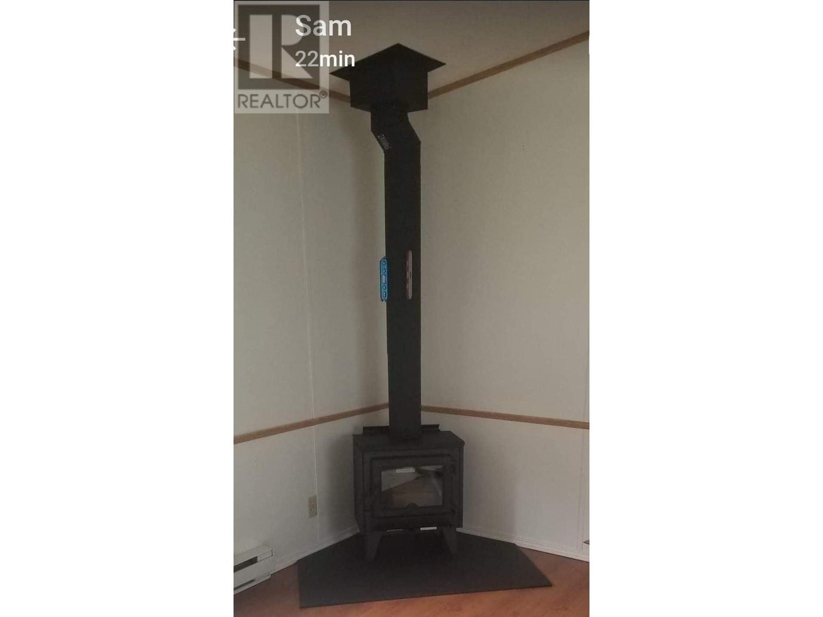 4381 Mountain Road, Barriere, BC - Indoor Photo Showing Other Room