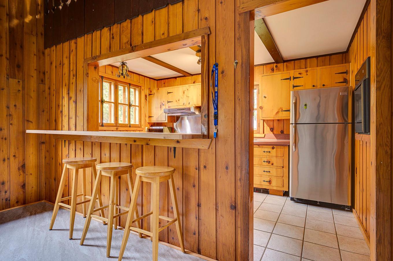 Kitchen - 267 Ch. Des Bois-Blancs, Piedmont, QC - Indoor