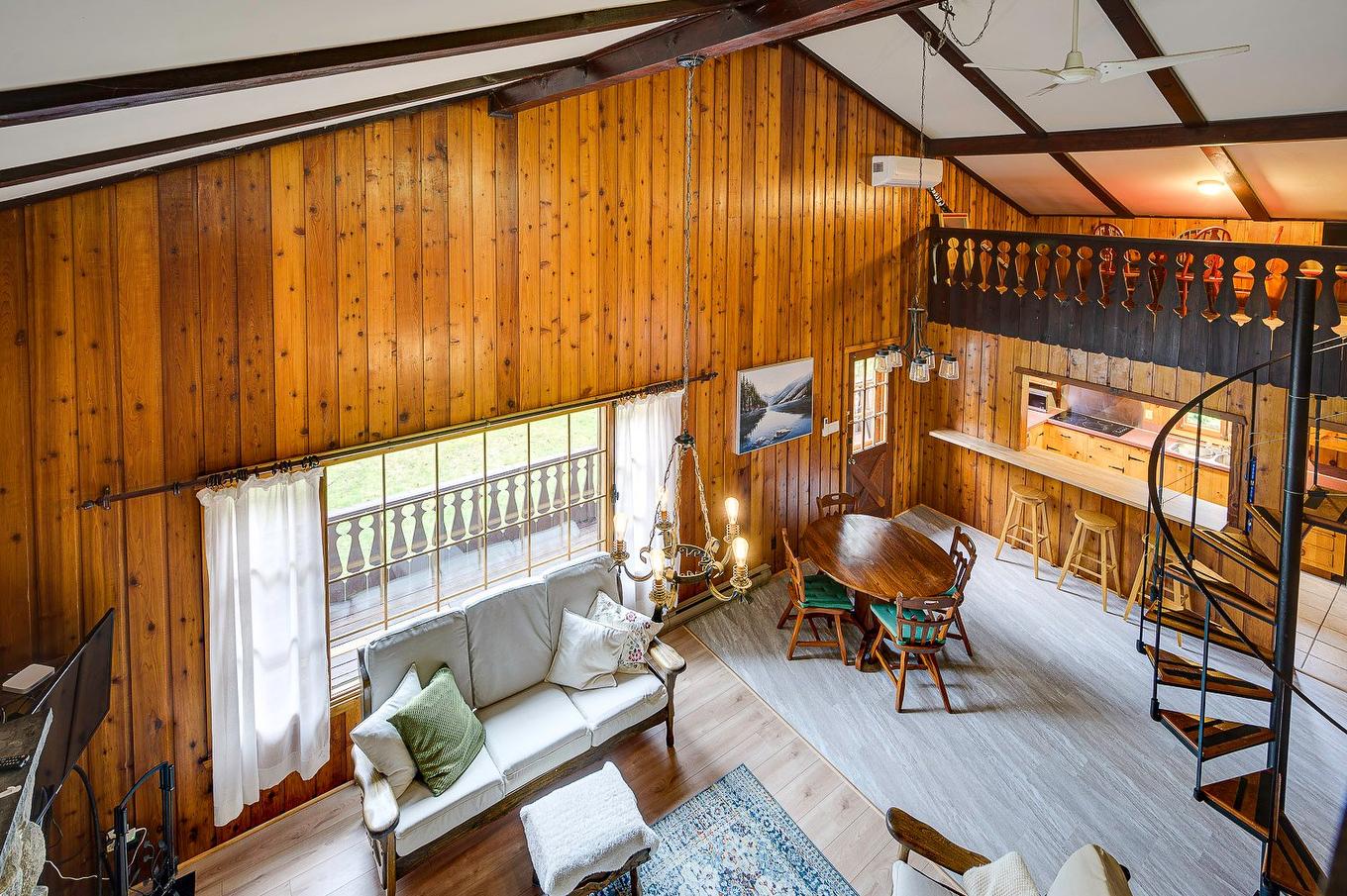 Overall view - 267 Ch. Des Bois-Blancs, Piedmont, QC - Indoor