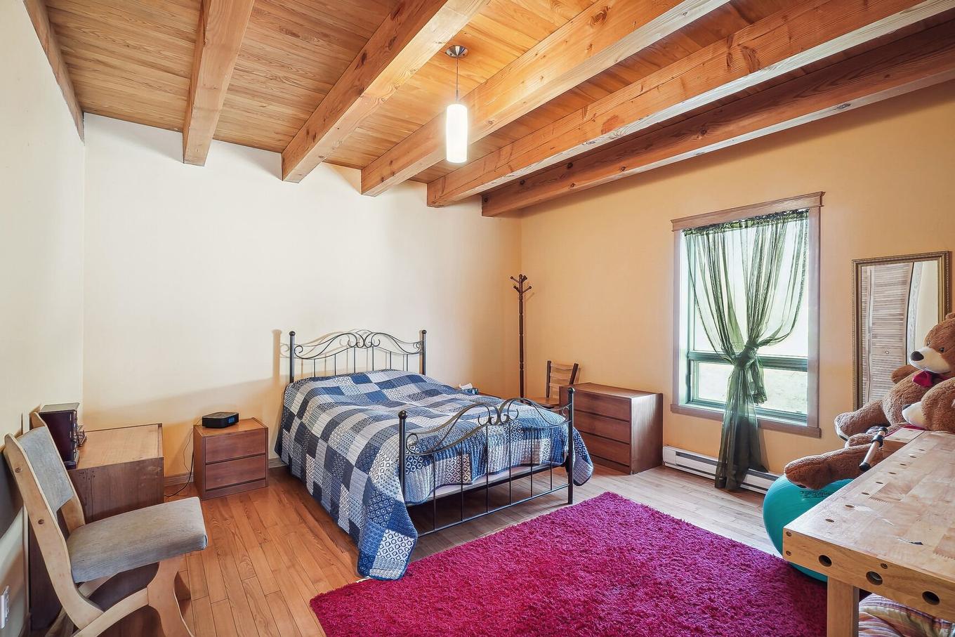Bedroom - 81 Rg Des Étangs, Mont-Saint-Hilaire, QC - Indoor Photo Showing Bedroom