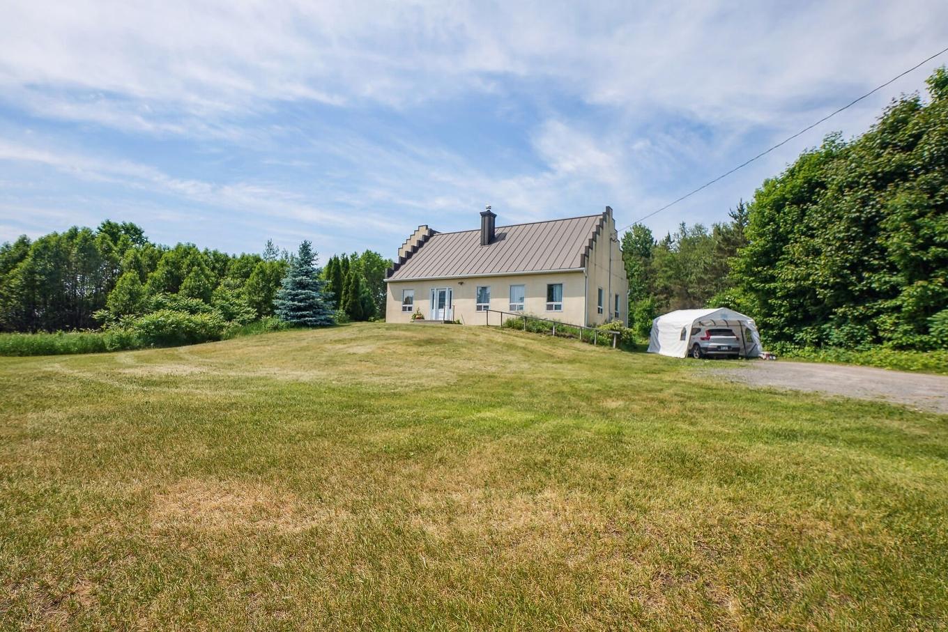 Frontage - 81 Rg Des Étangs, Mont-Saint-Hilaire, QC - Outdoor