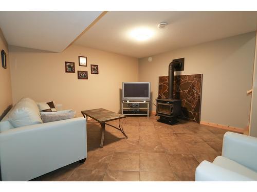 940 313Th Drive, Kimberley, BC - Indoor Photo Showing Bedroom