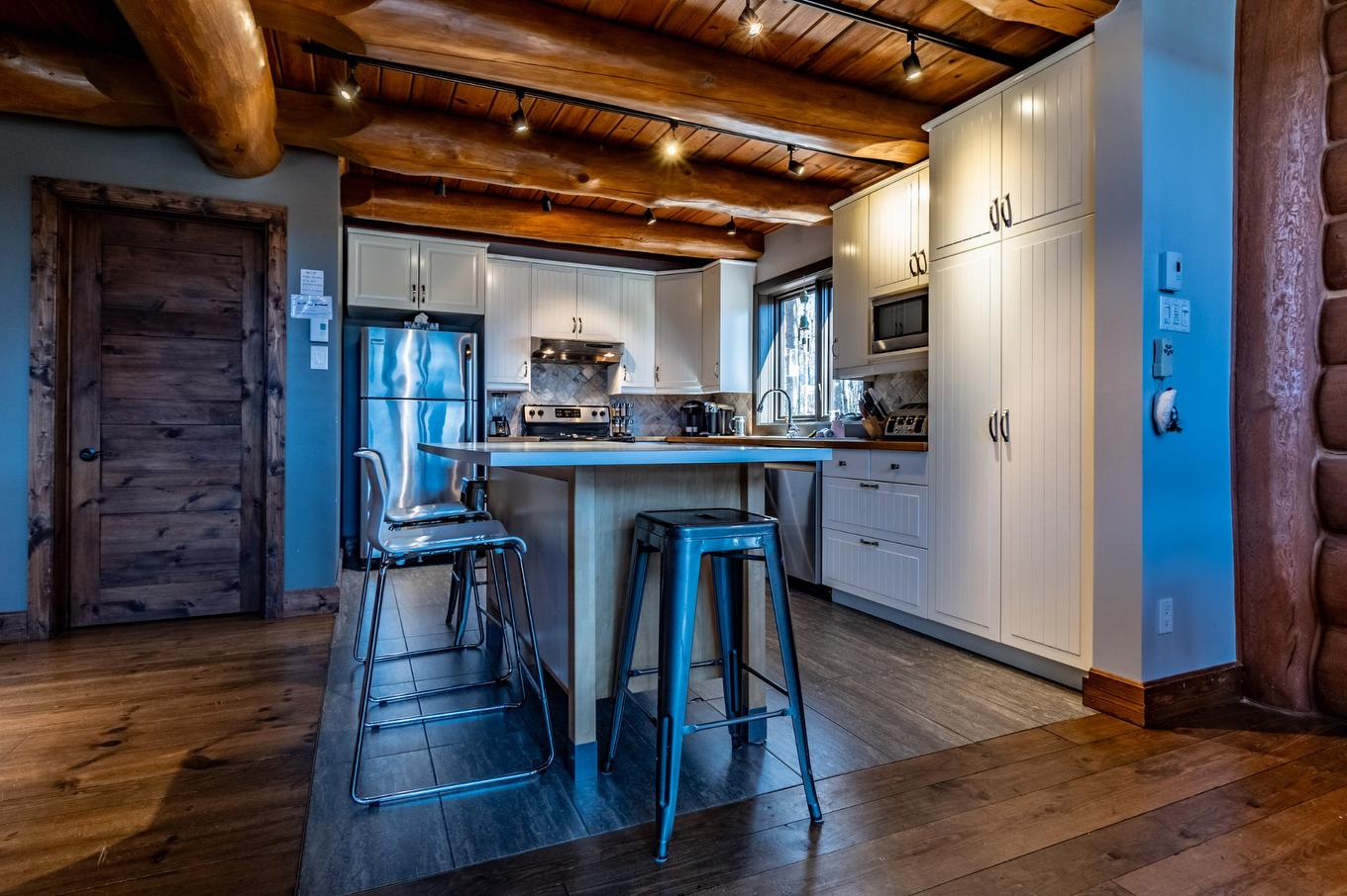 Kitchen - 2 Ch. Du Boisé, Mandeville, QC - Indoor Photo Showing Other Room