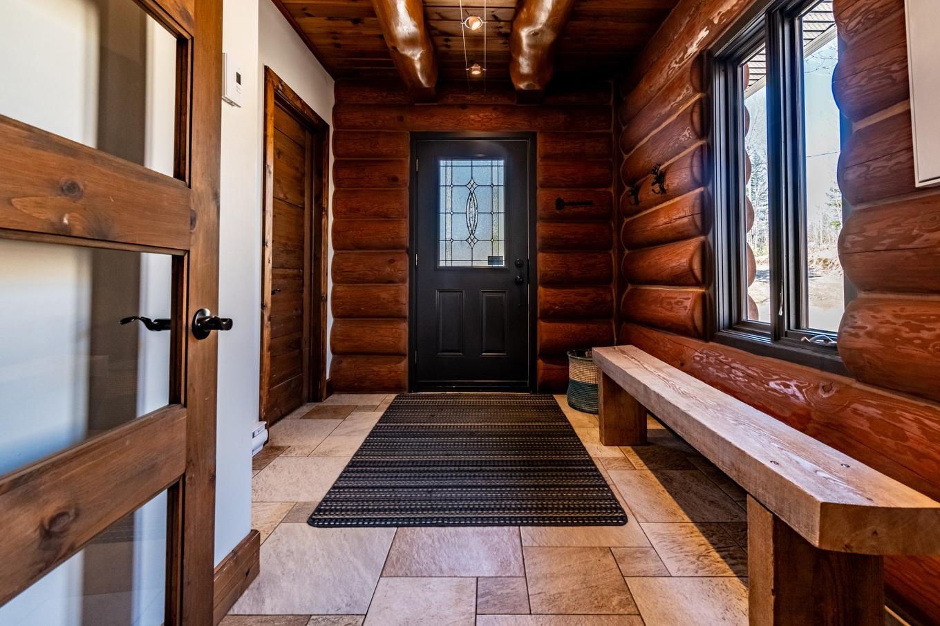 Hall - 2 Ch. Du Boisé, Mandeville, QC - Indoor Photo Showing Other Room