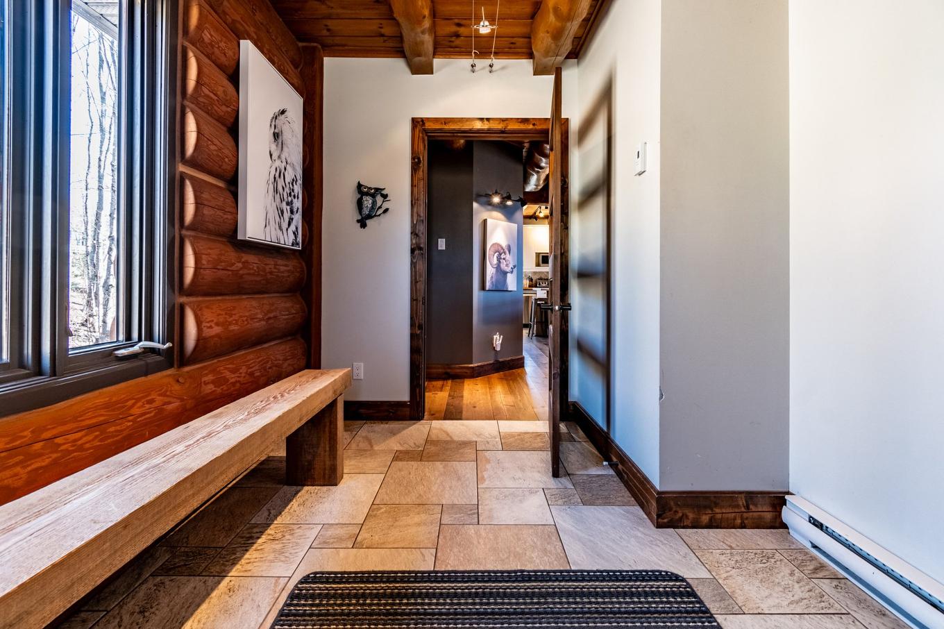 Hall - 2 Ch. Du Boisé, Mandeville, QC - Indoor Photo Showing Other Room