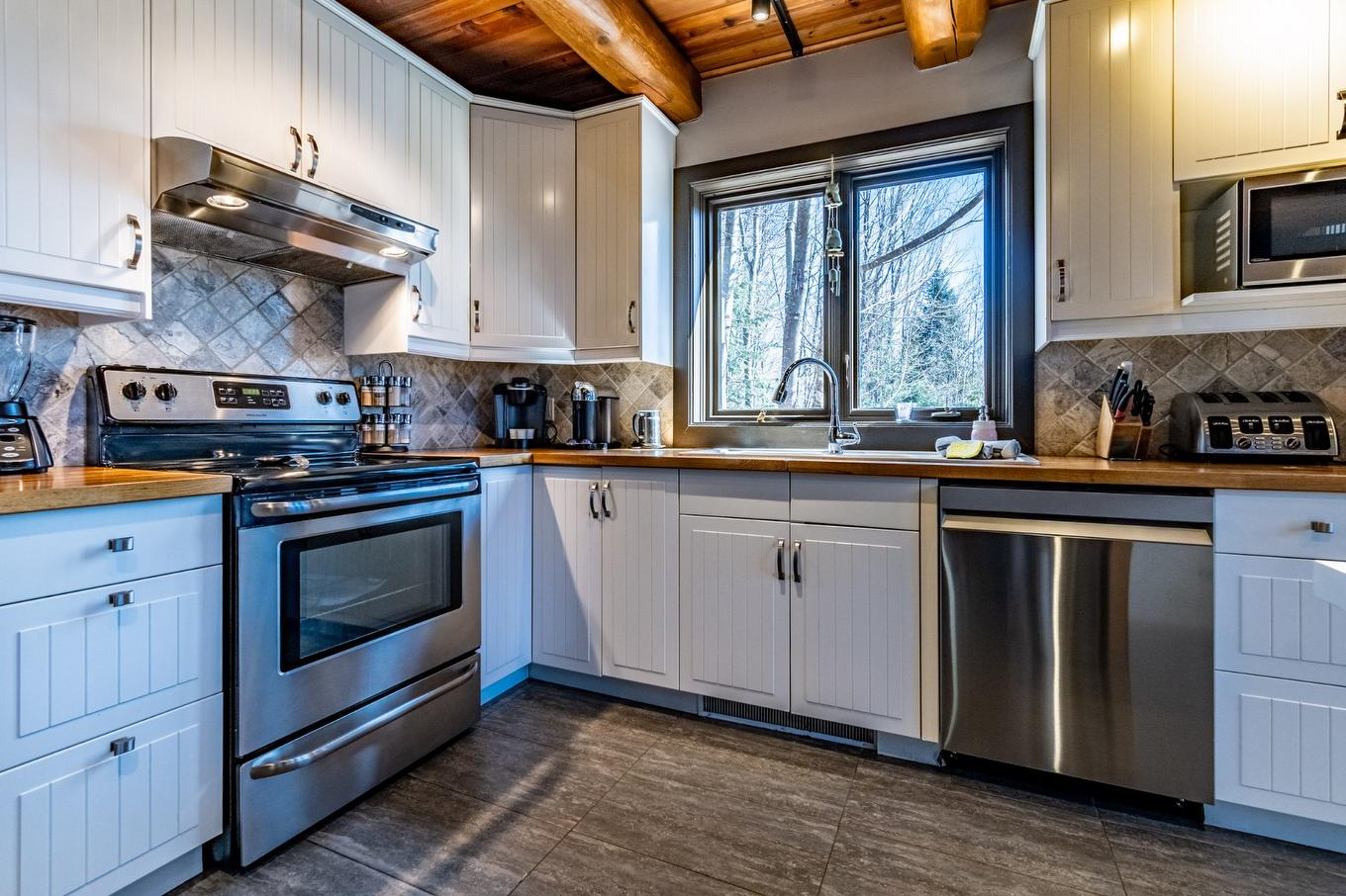 Kitchen - 2 Ch. Du Boisé, Mandeville, QC - Indoor Photo Showing Kitchen