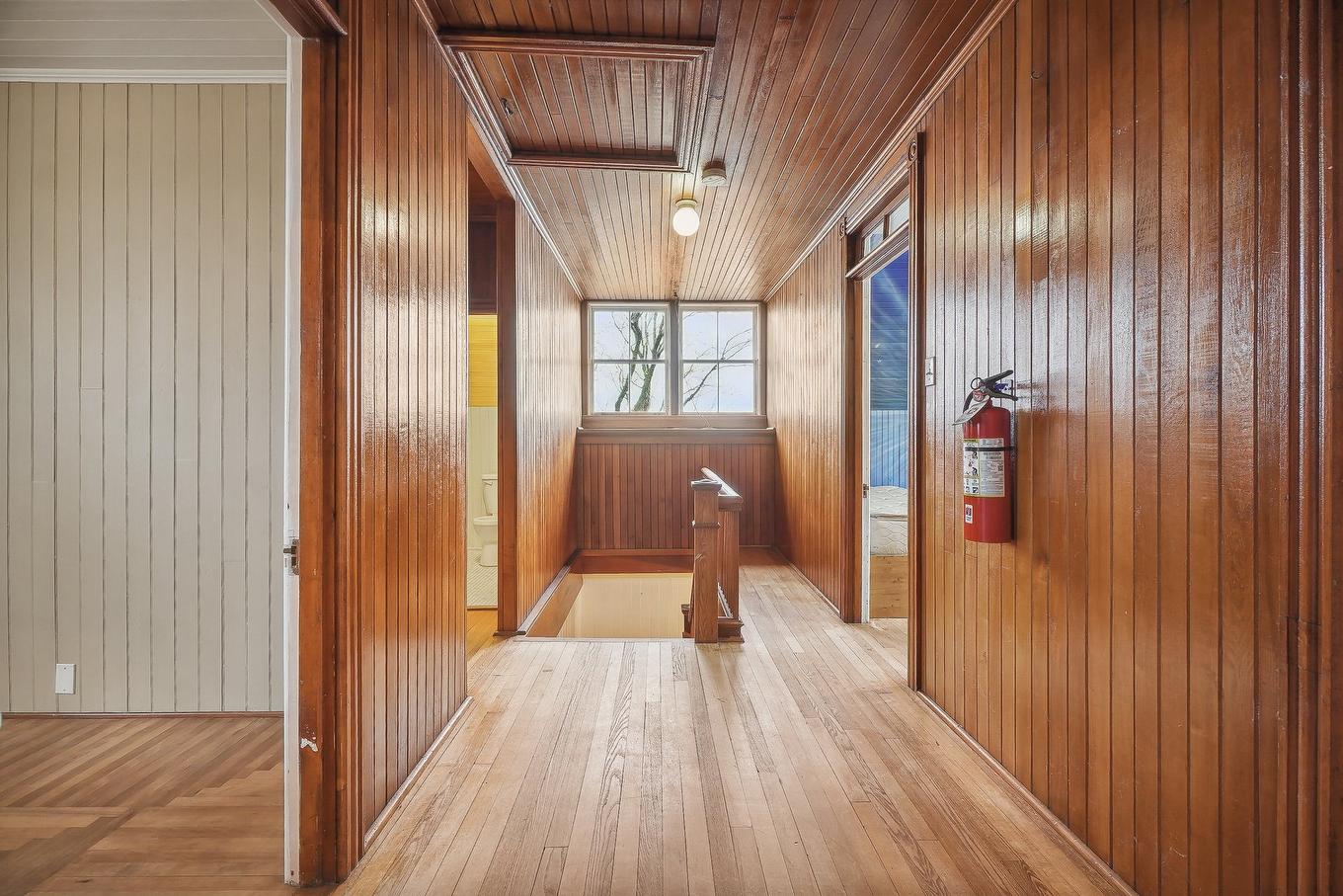 Corridor - 1066 Ch. De La Montagne, Mont-Saint-Hilaire, QC - Indoor Photo Showing Other Room