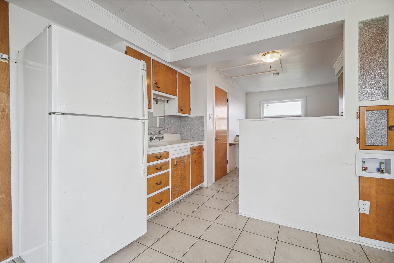 Cuisine - 1066 Ch. De La Montagne, Mont-Saint-Hilaire, QC - Indoor Photo Showing Kitchen