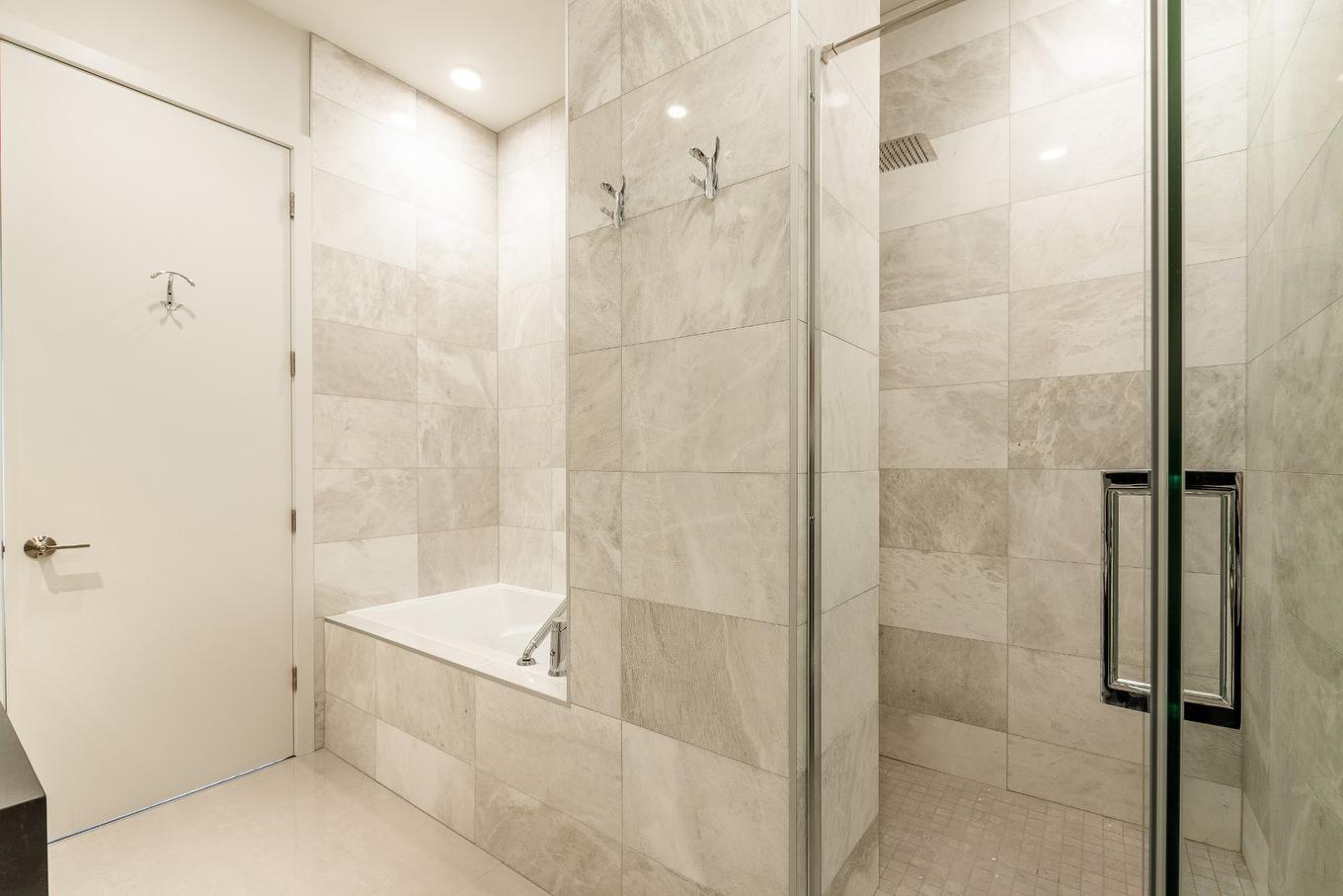 Ensuite bathroom - Ph-5308-1288 Rue St-Antoine O., Montréal (Ville-Marie), QC - Indoor Photo Showing Bathroom