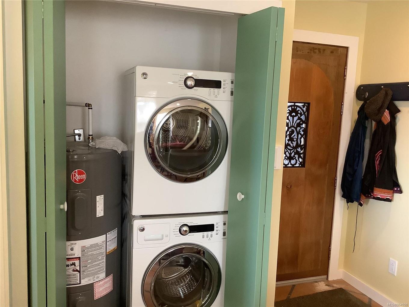 185 1St St, Sointula, BC