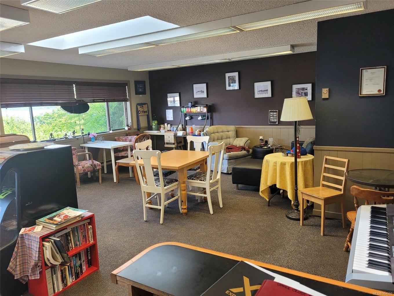 185 1St St, Sointula, BC