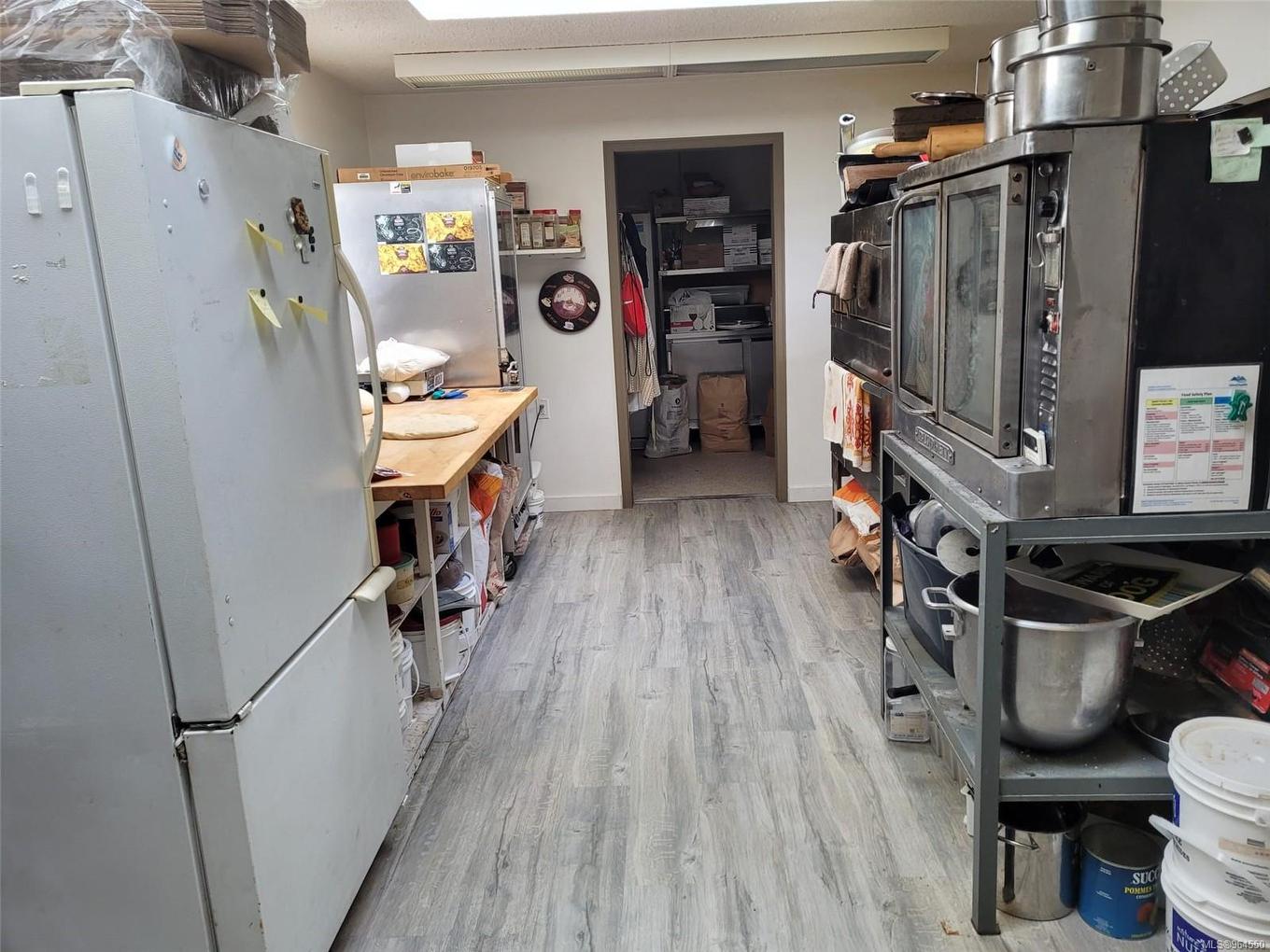 185 1St St, Sointula, BC